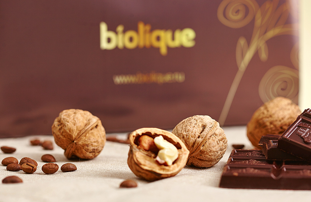 Создание бренда бутика французской органической косметики BIOLIQUE: разработка логотипа, фирменного стиля, разработка дизайна упаковки, веб-дизайн интернет-магазина.